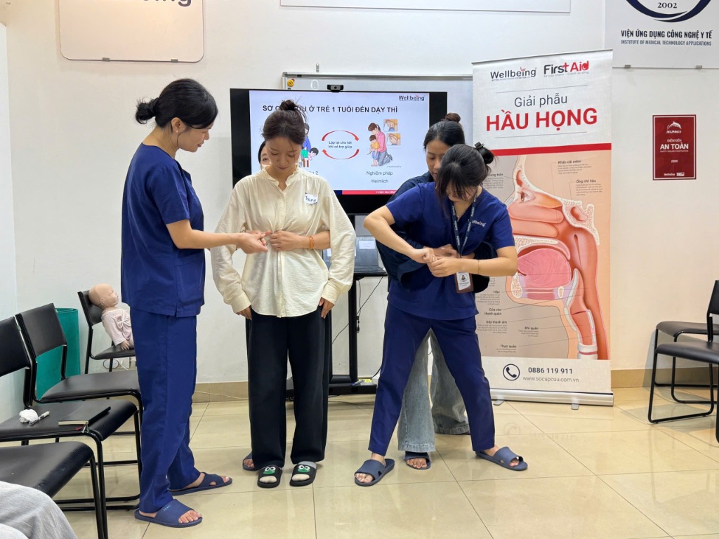 Thực hành kỹ năng sơ cứu và kỹ thuật chuyên môn cùng chuyên gia Wellbeing